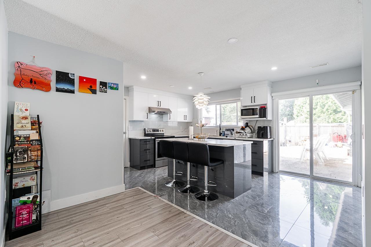 2714 PARKWAY DRIVE, Surrey