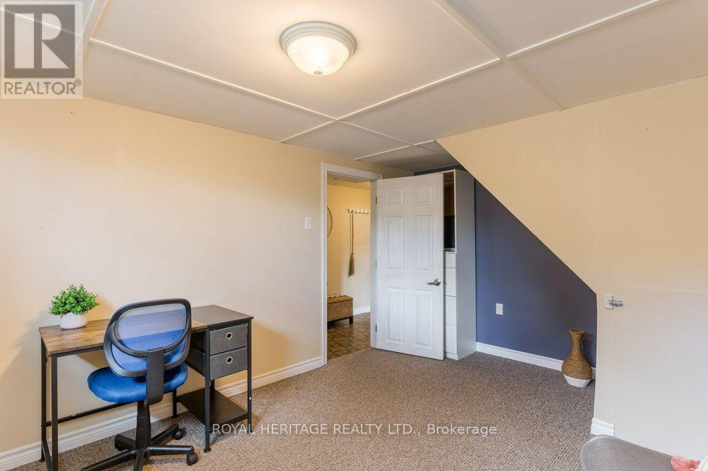 285 EUCLID AVENUE - 27