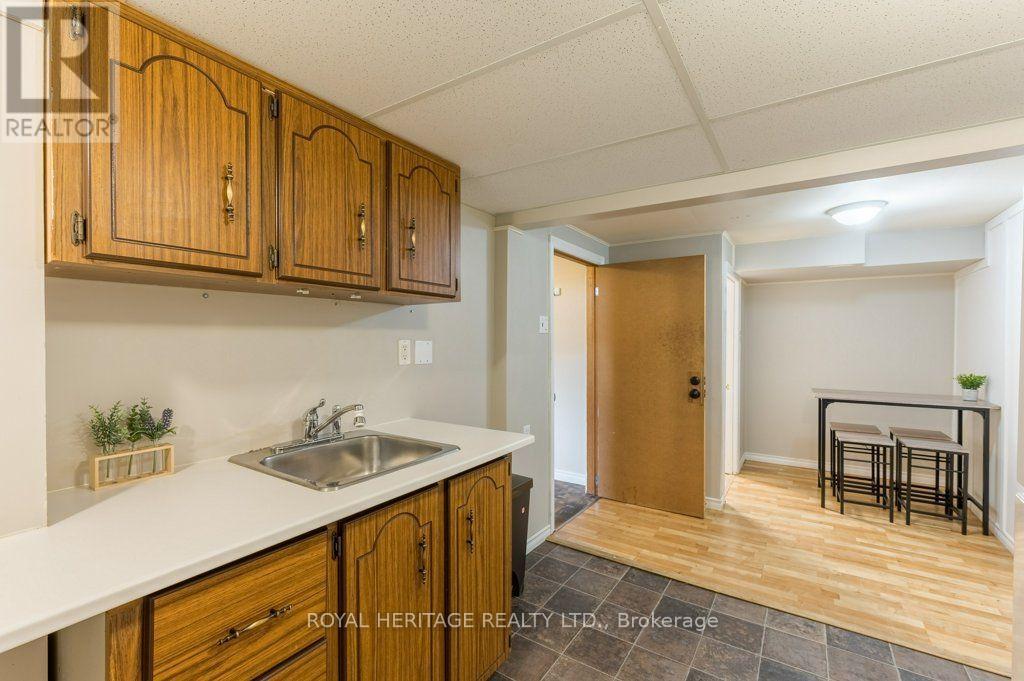 285 EUCLID AVENUE - 29