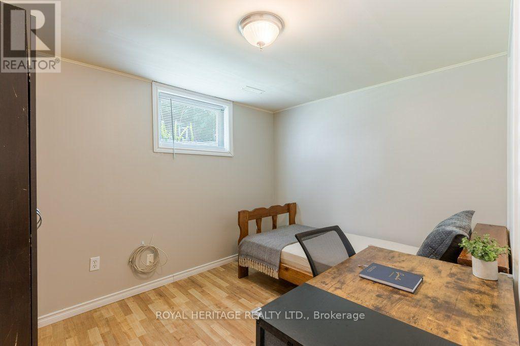 285 EUCLID AVENUE - 32