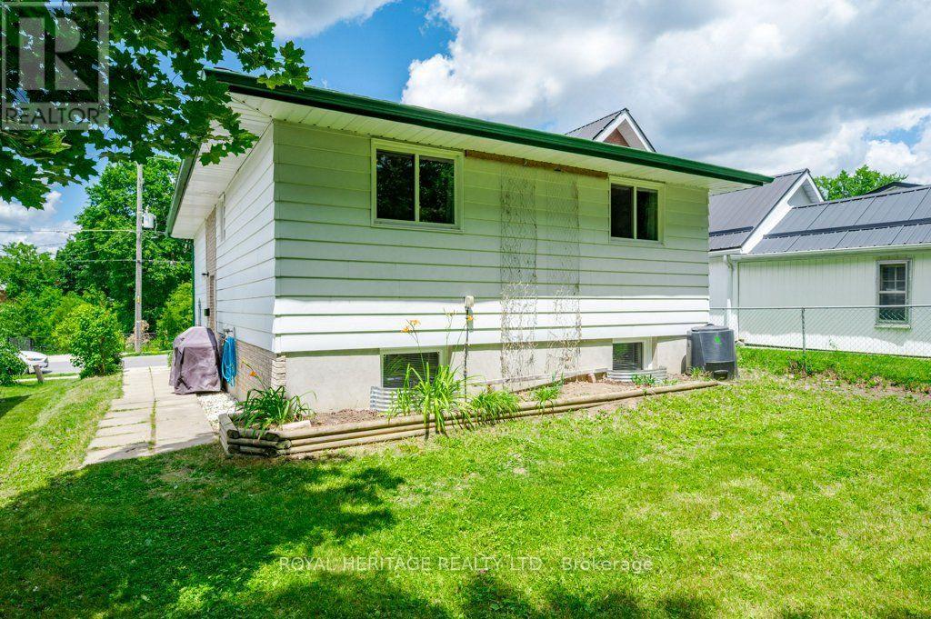 285 EUCLID AVENUE - 35