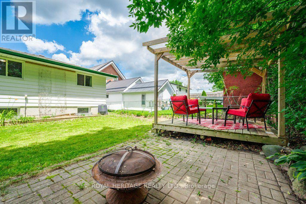 285 EUCLID AVENUE - 36