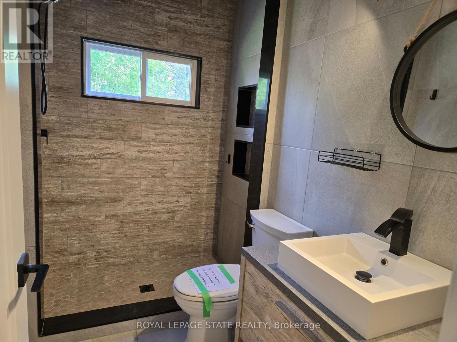 17 CARMEN AVENUE - 17