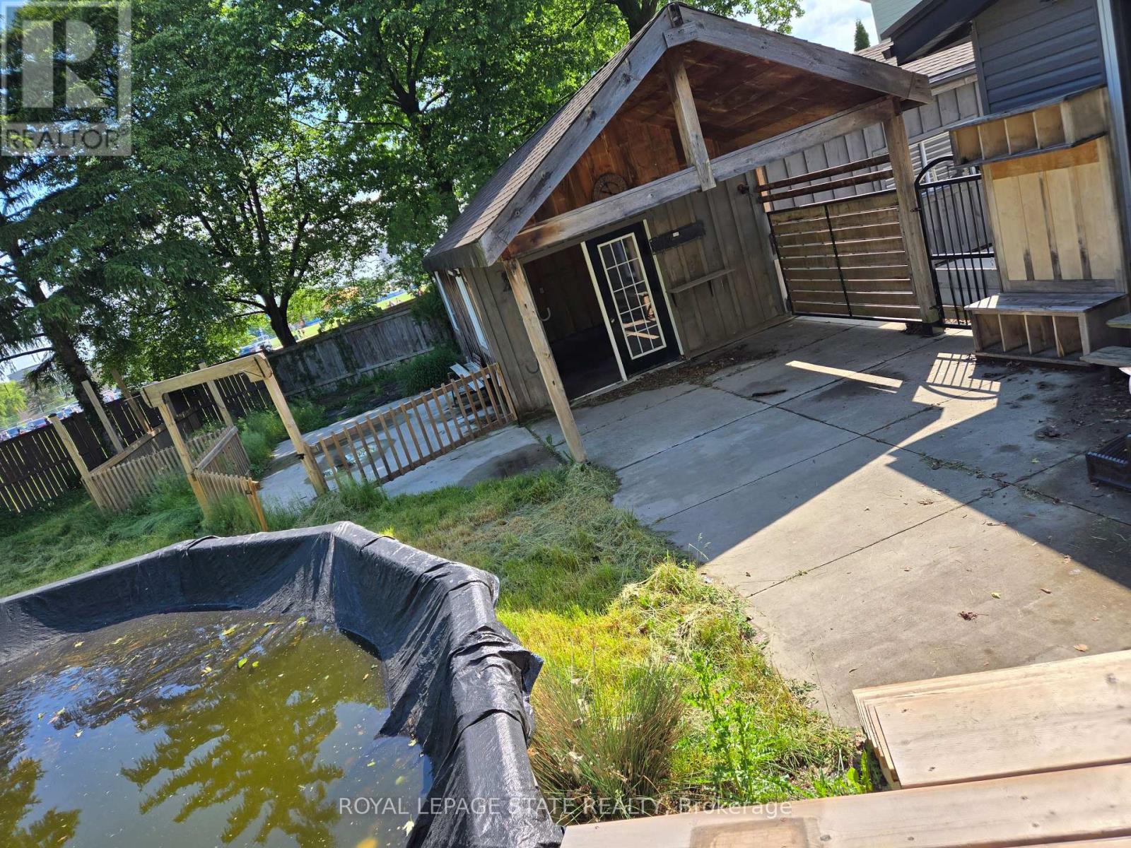 17 CARMEN AVENUE - 8