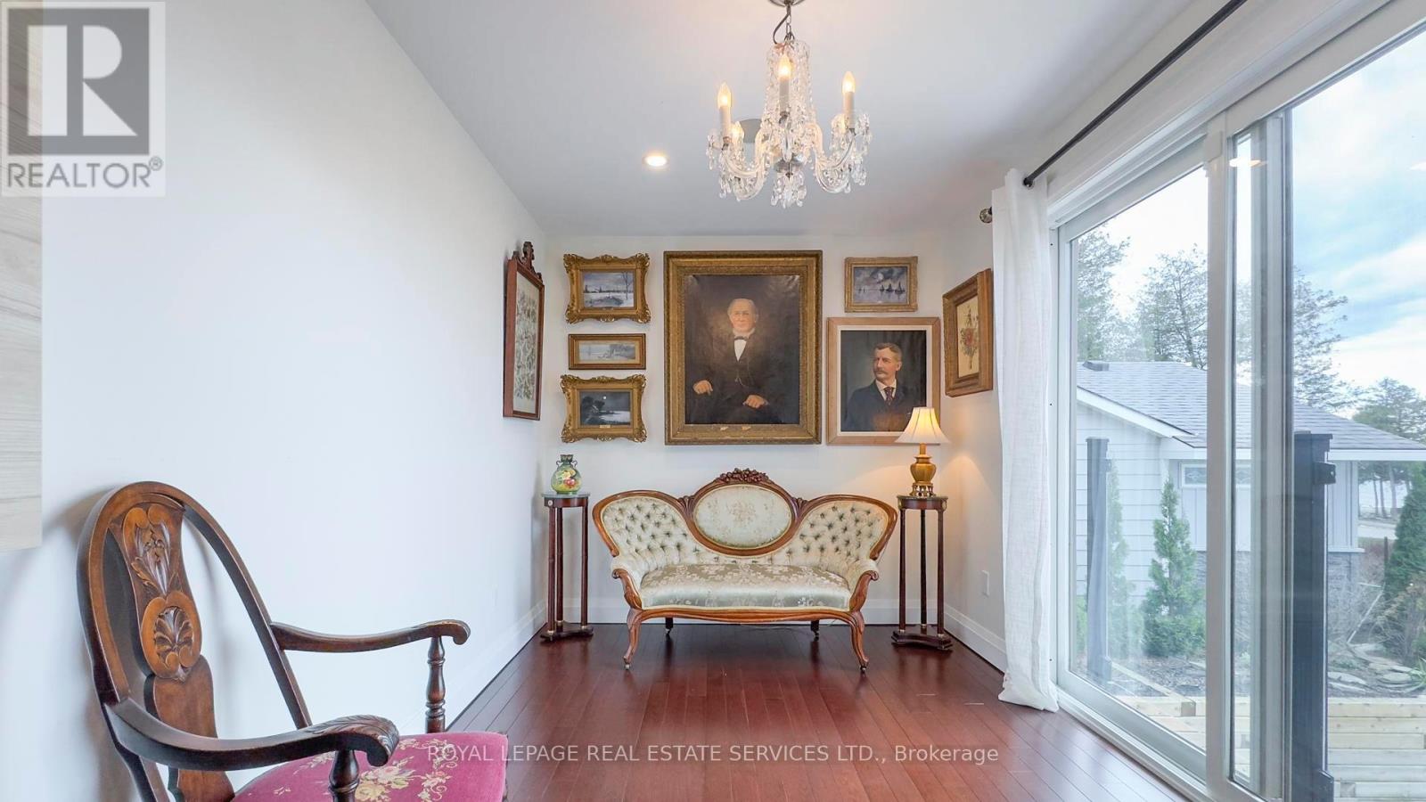 39 GODERICH STREET - 35