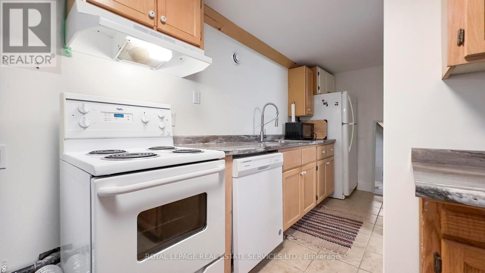 39 GODERICH STREET - 42
