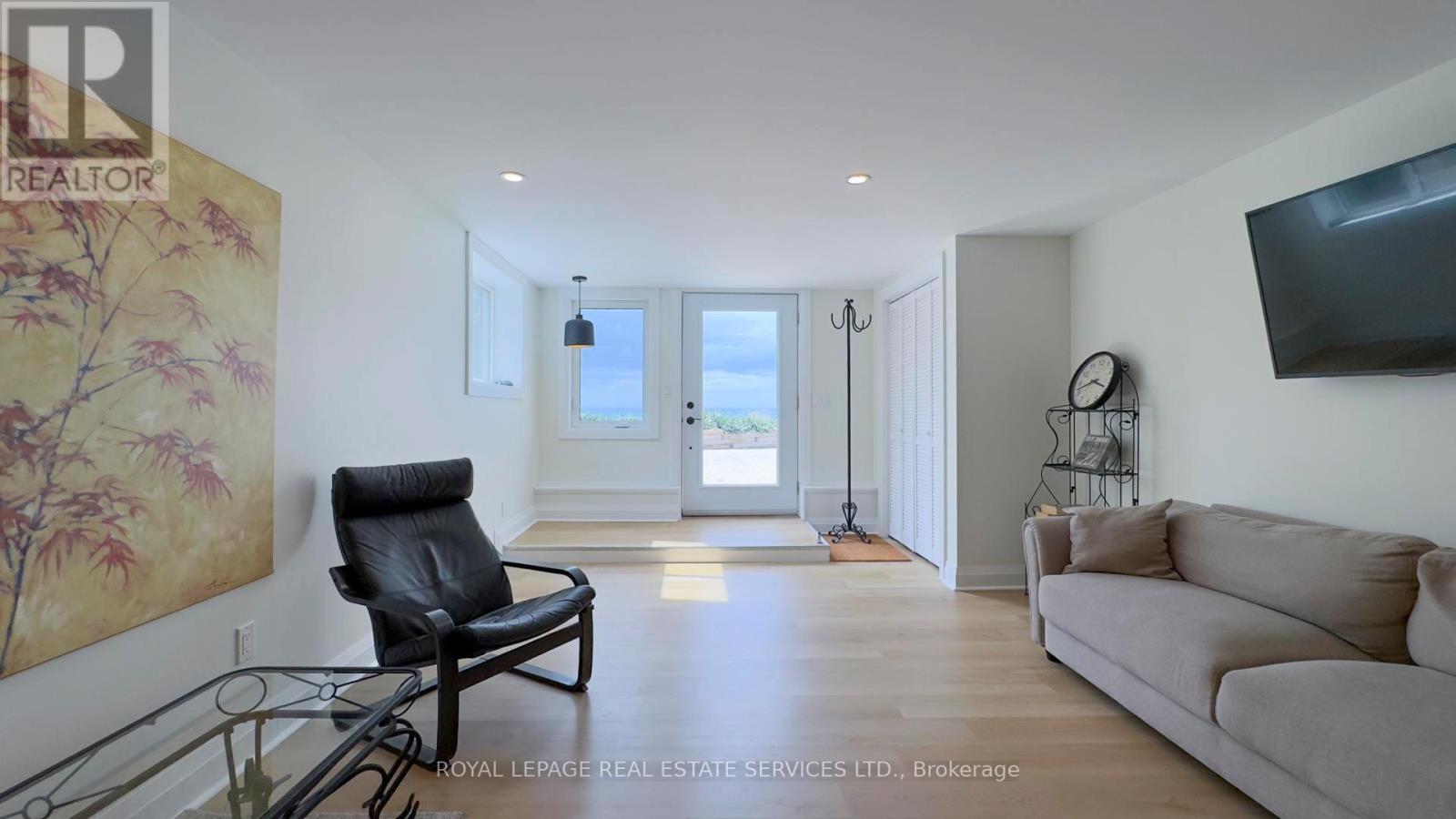 39 GODERICH STREET - 44