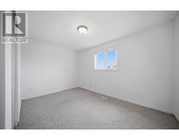 Upper - 146 Bankside Drive N, Kitchener, ON N2N3E4 Photo 13