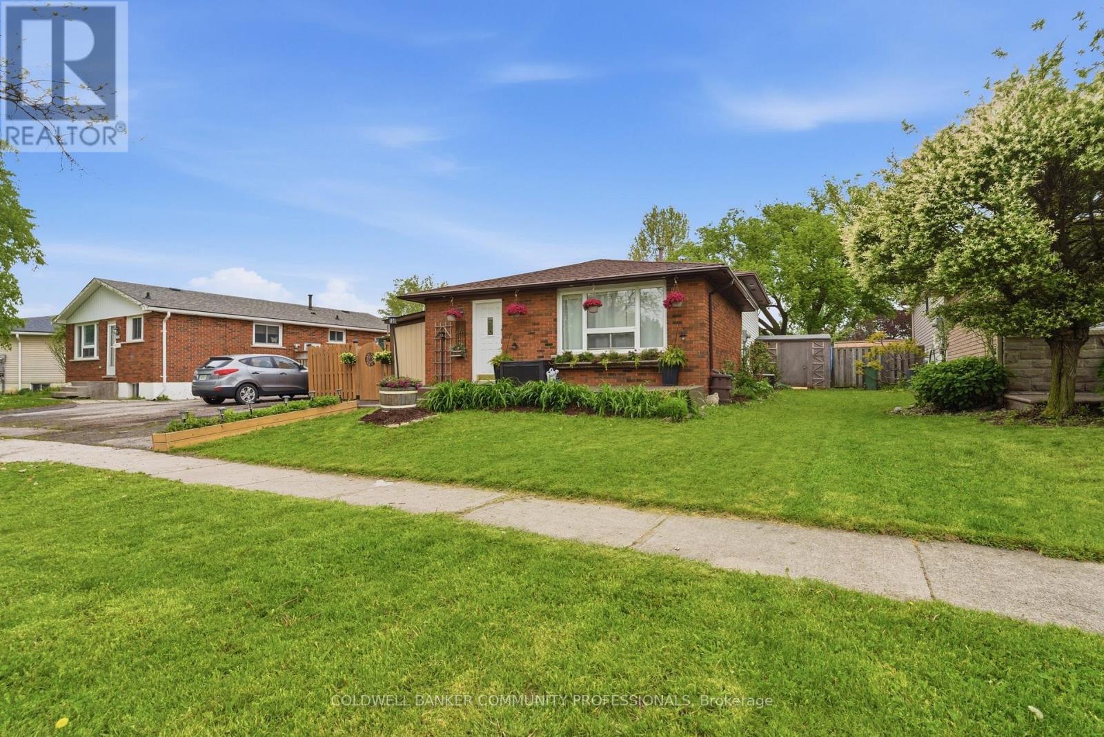 115 GORDON DRUMMOND AVENUE - 3