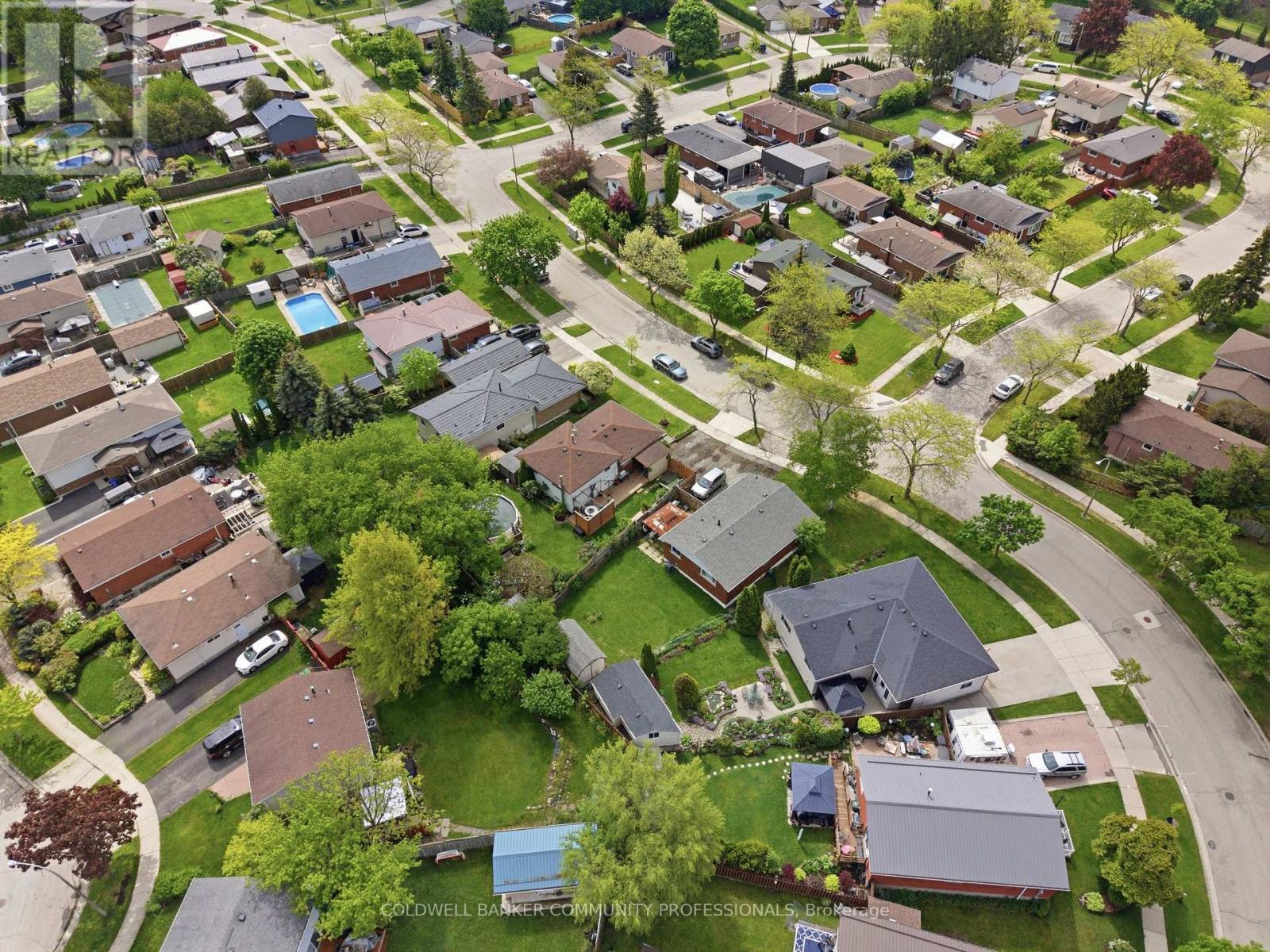 115 GORDON DRUMMOND AVENUE - 36