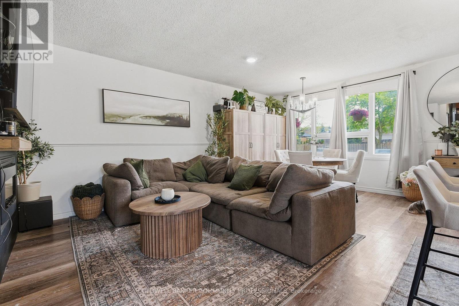 115 GORDON DRUMMOND AVENUE - 9