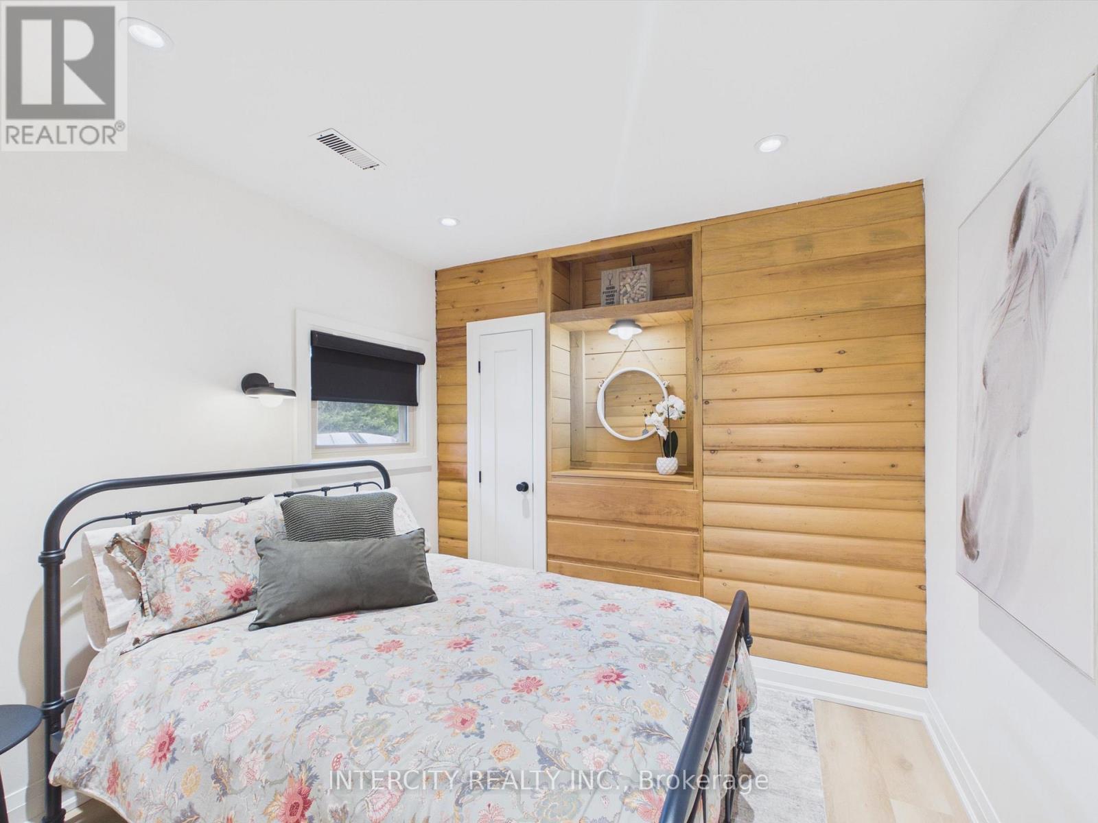 #3 1052 COVE ROAD - 14
