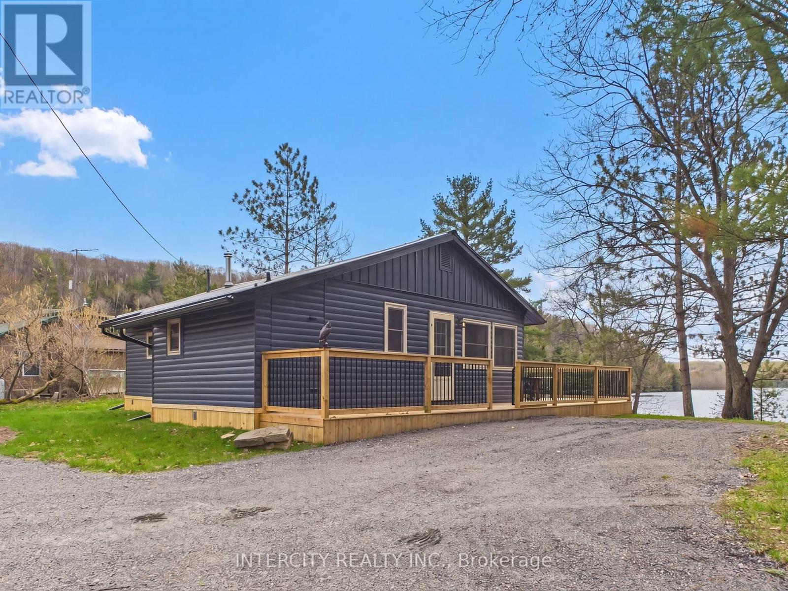 #3 1052 COVE ROAD - 4