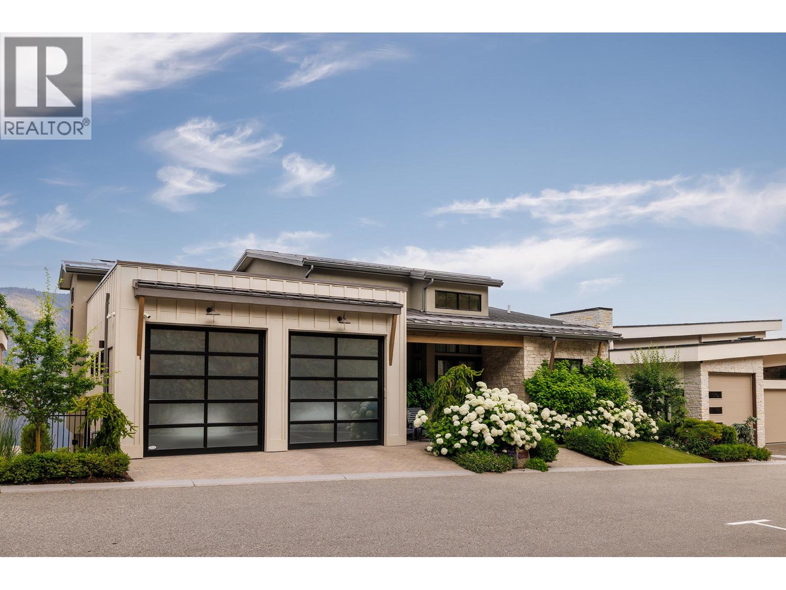  3448 Arrowroot Drive, Kelowna