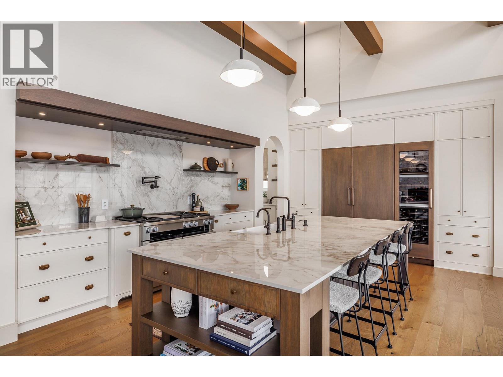  3448 Arrowroot Drive, Kelowna