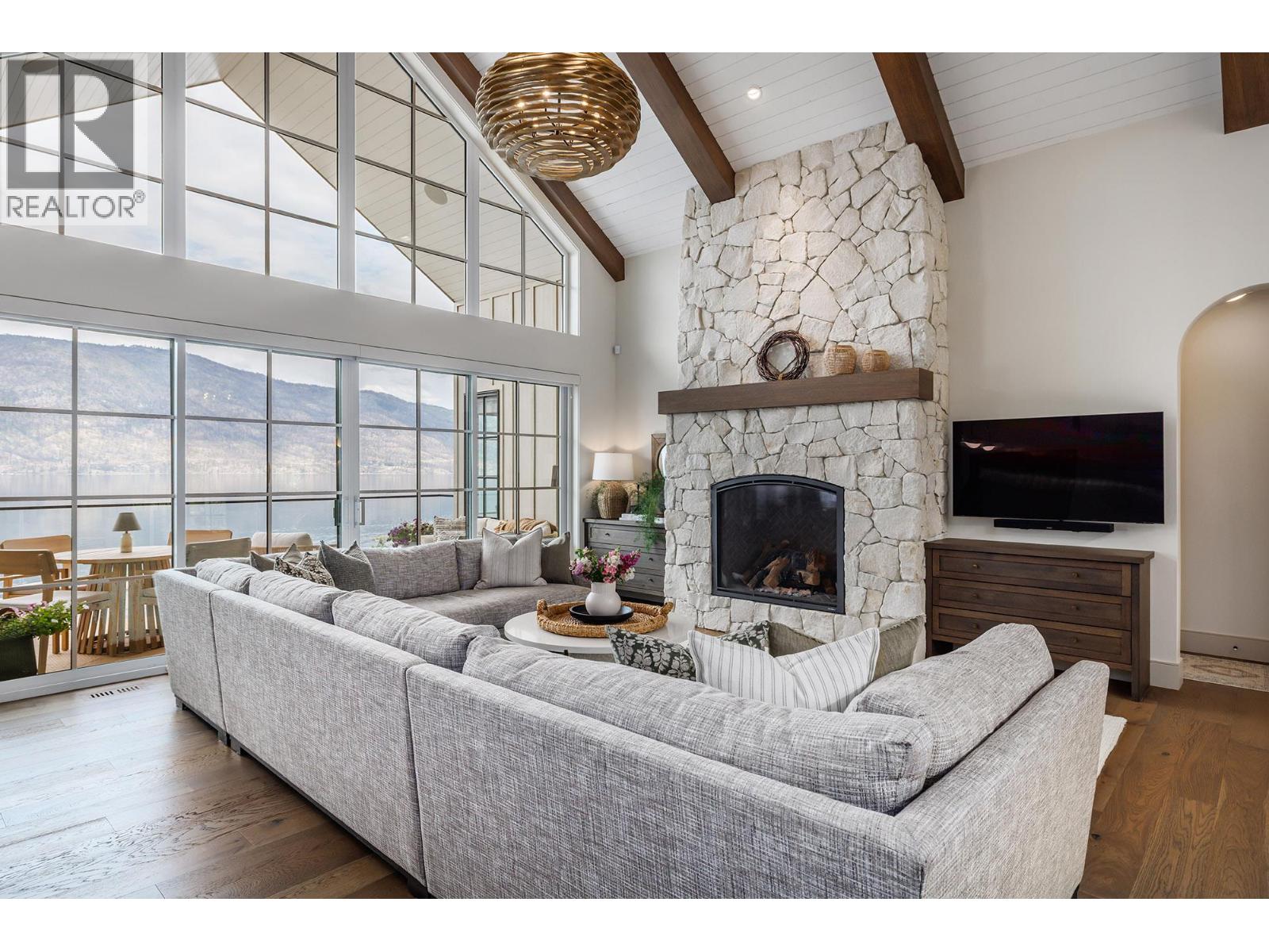  3448 Arrowroot Drive, Kelowna