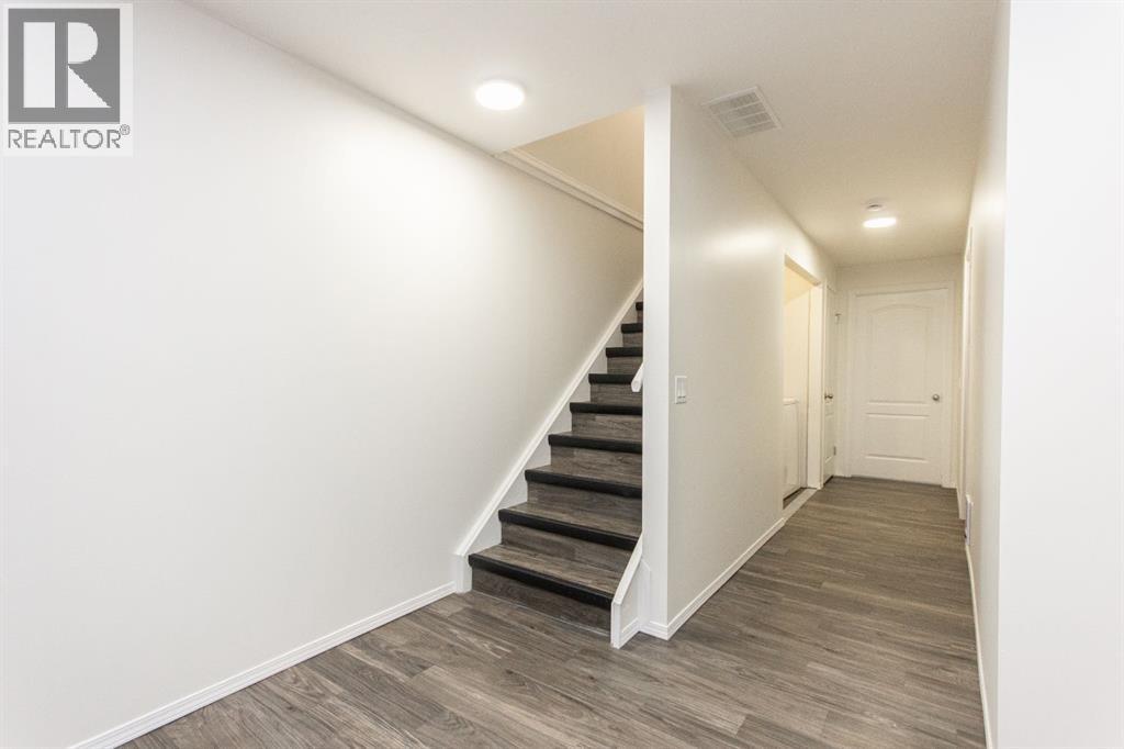 #35 33 Donlevy Avenue - 16