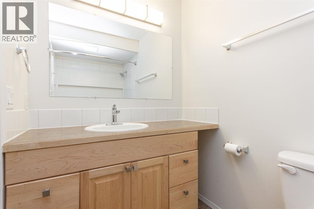 #35 33 Donlevy Avenue - 19