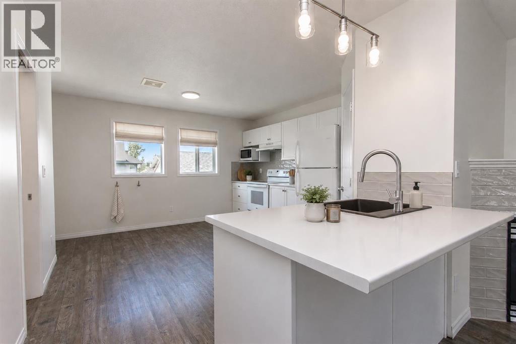 #35 33 Donlevy Avenue - 5