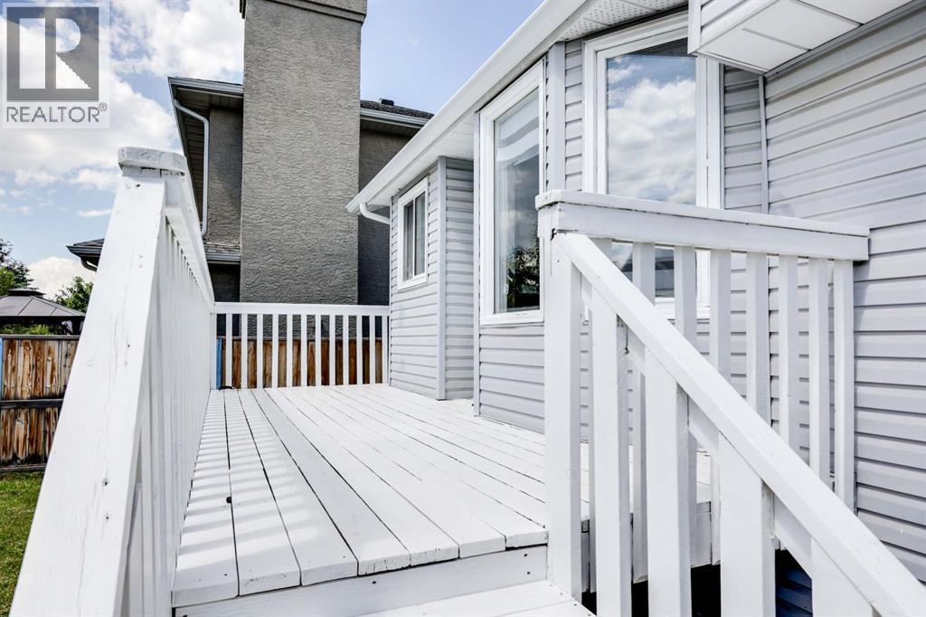 23 Sandalwood Close NW — photo 25