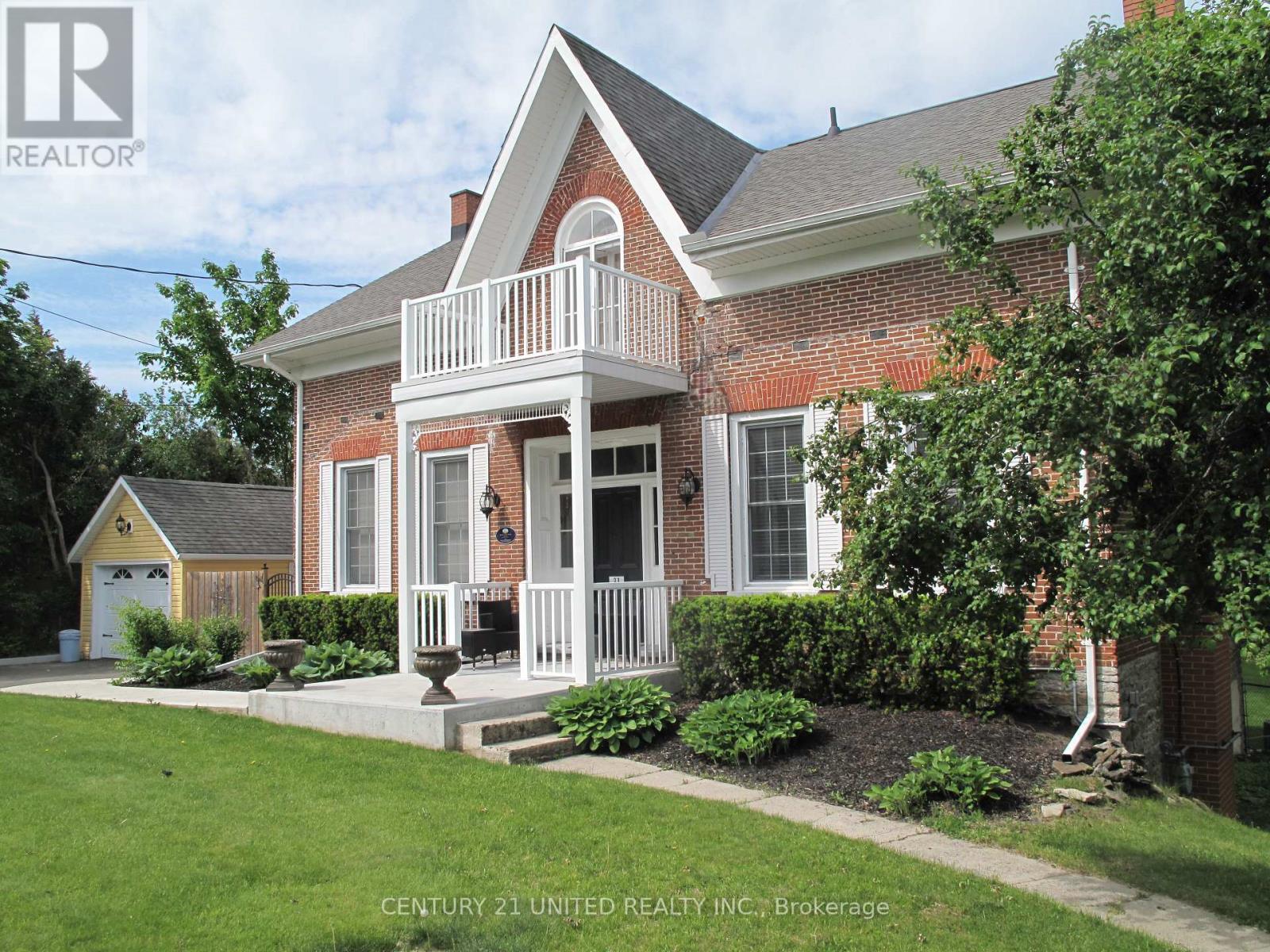 33 BRIDGE STREET S - 1
