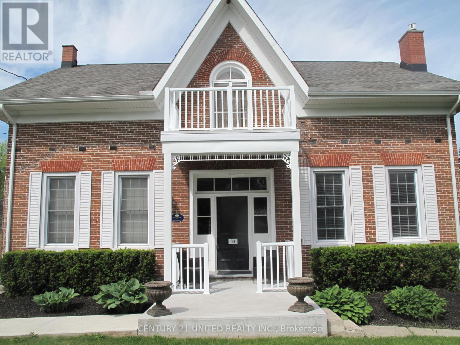 33 BRIDGE STREET S - 3