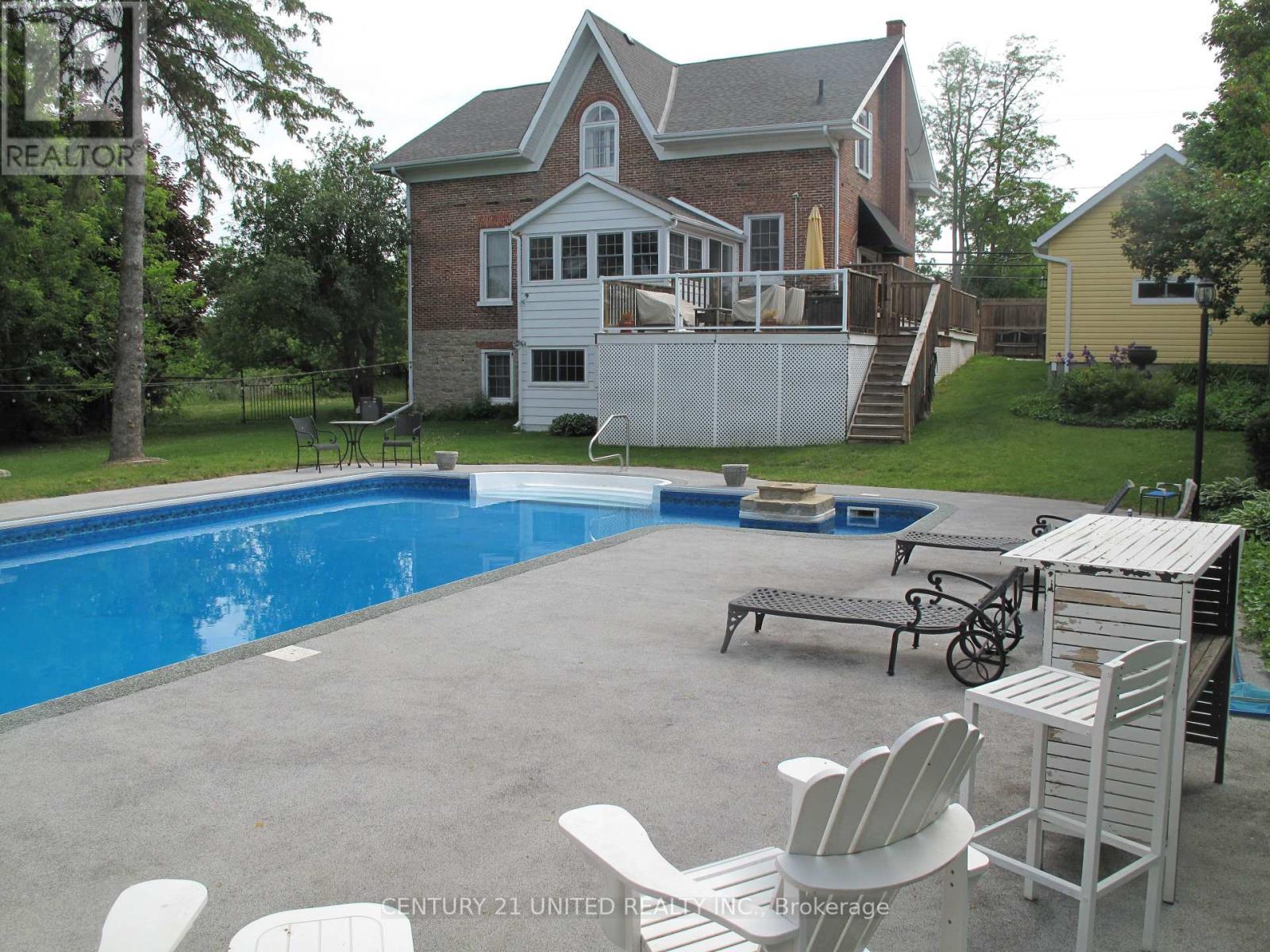 33 BRIDGE STREET S - 46
