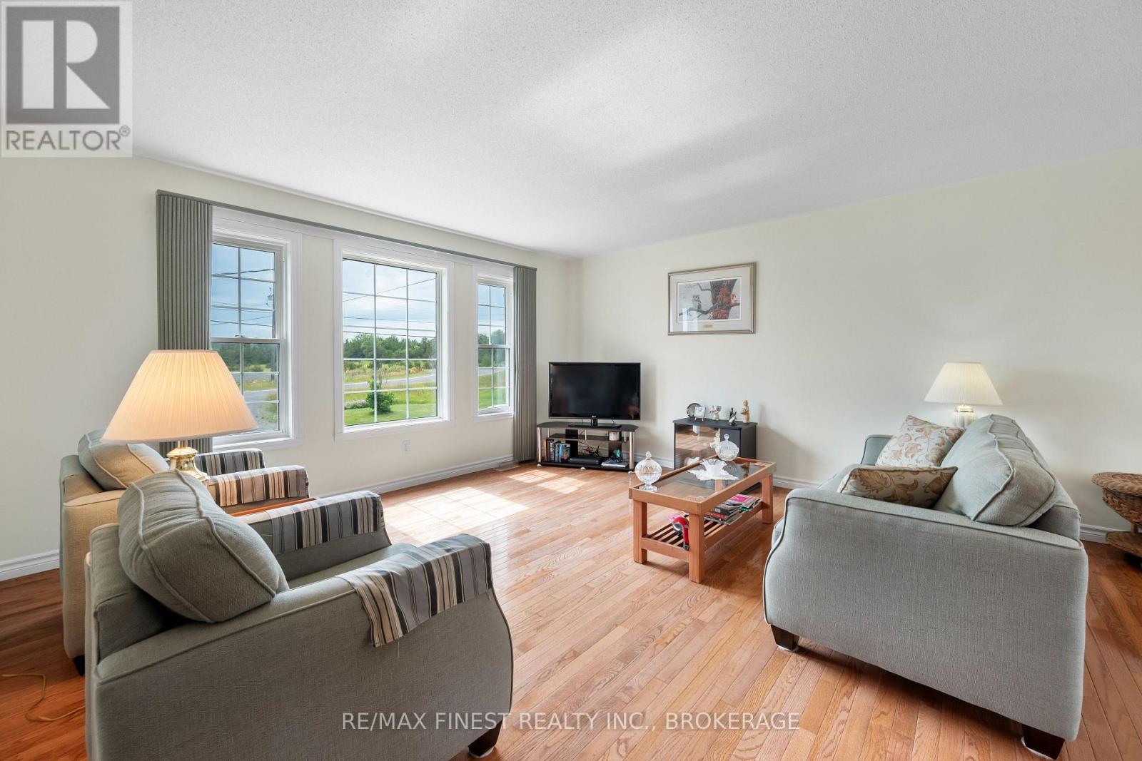 245 PLEASANT DRIVE - 5