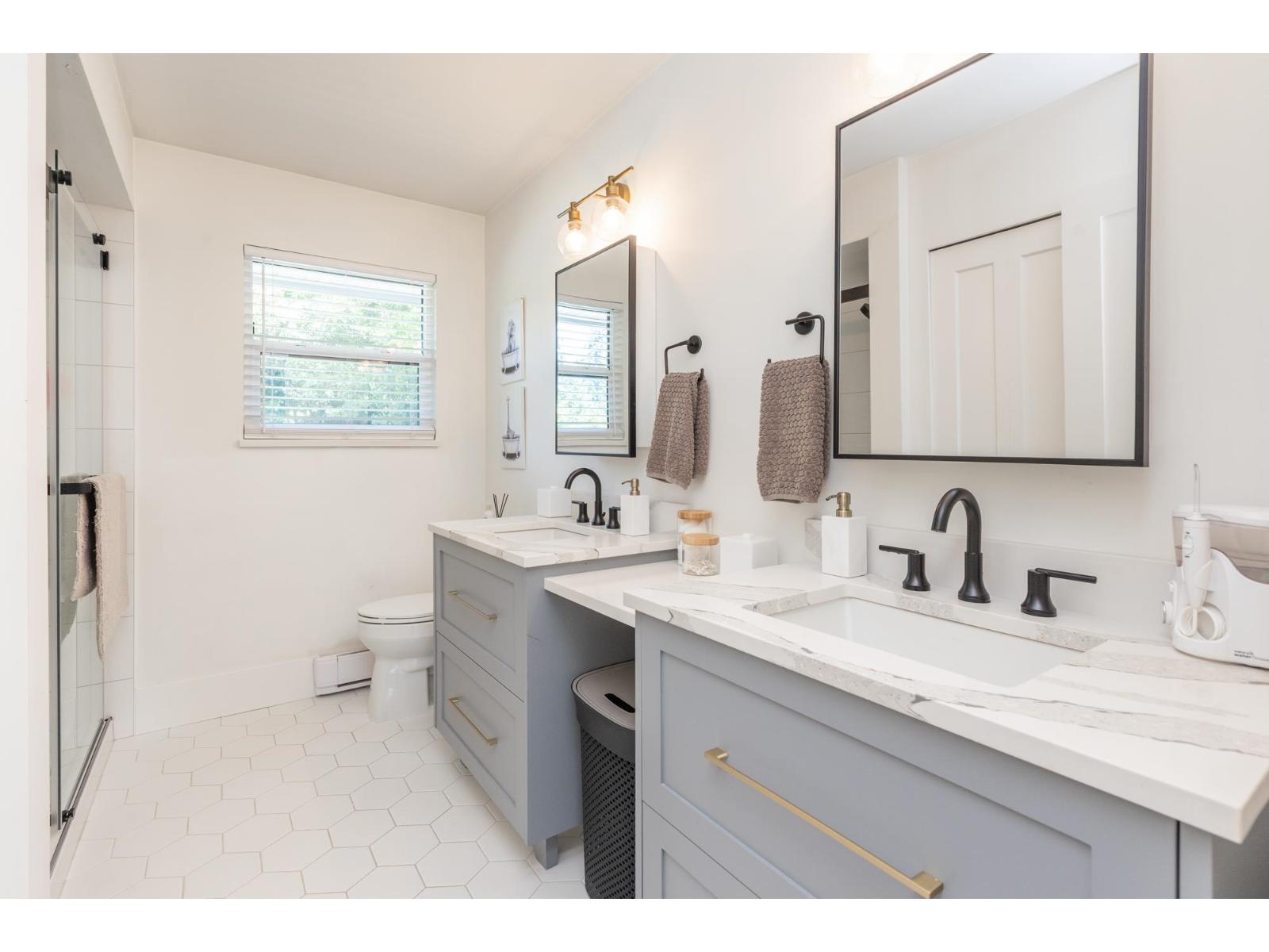 2836 COUNTRY WOODS DRIVE, Surrey