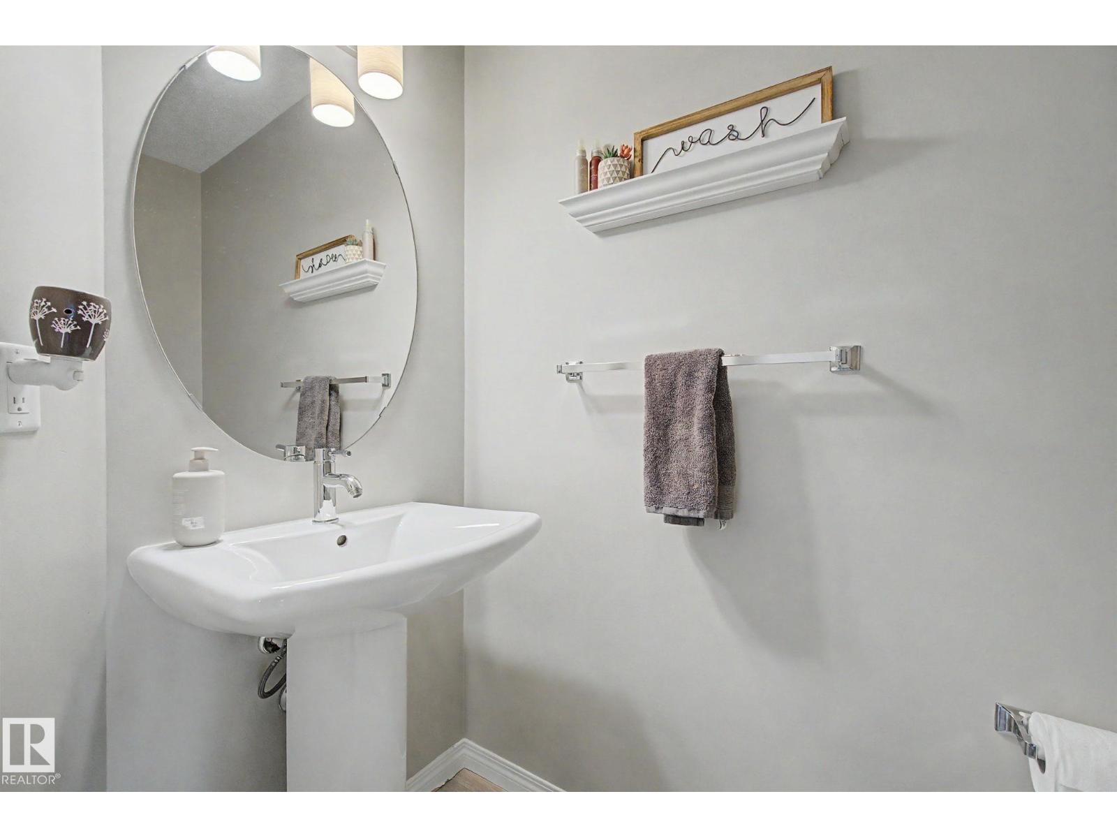 2326 74 ST SW - 16