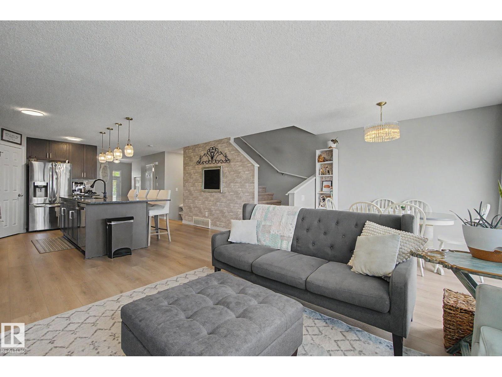 2326 74 ST SW - 13