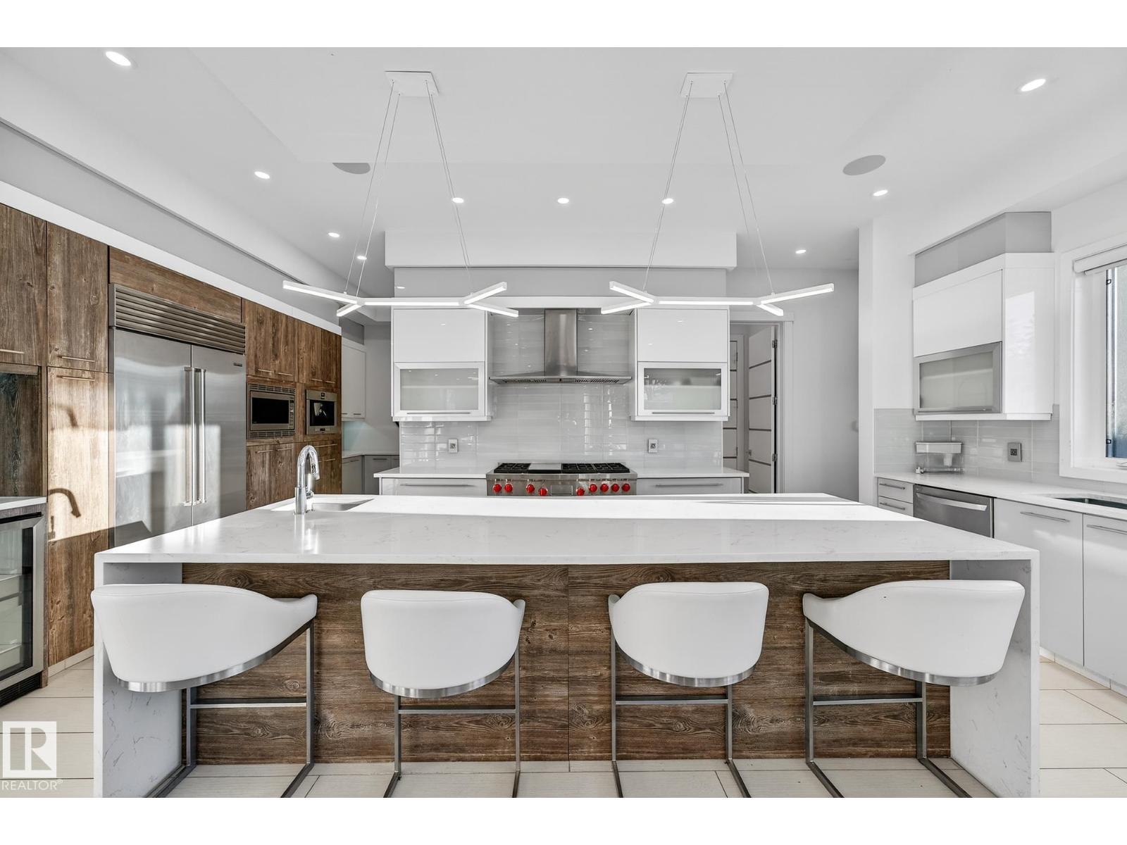 14643 92A AV NW - 17
