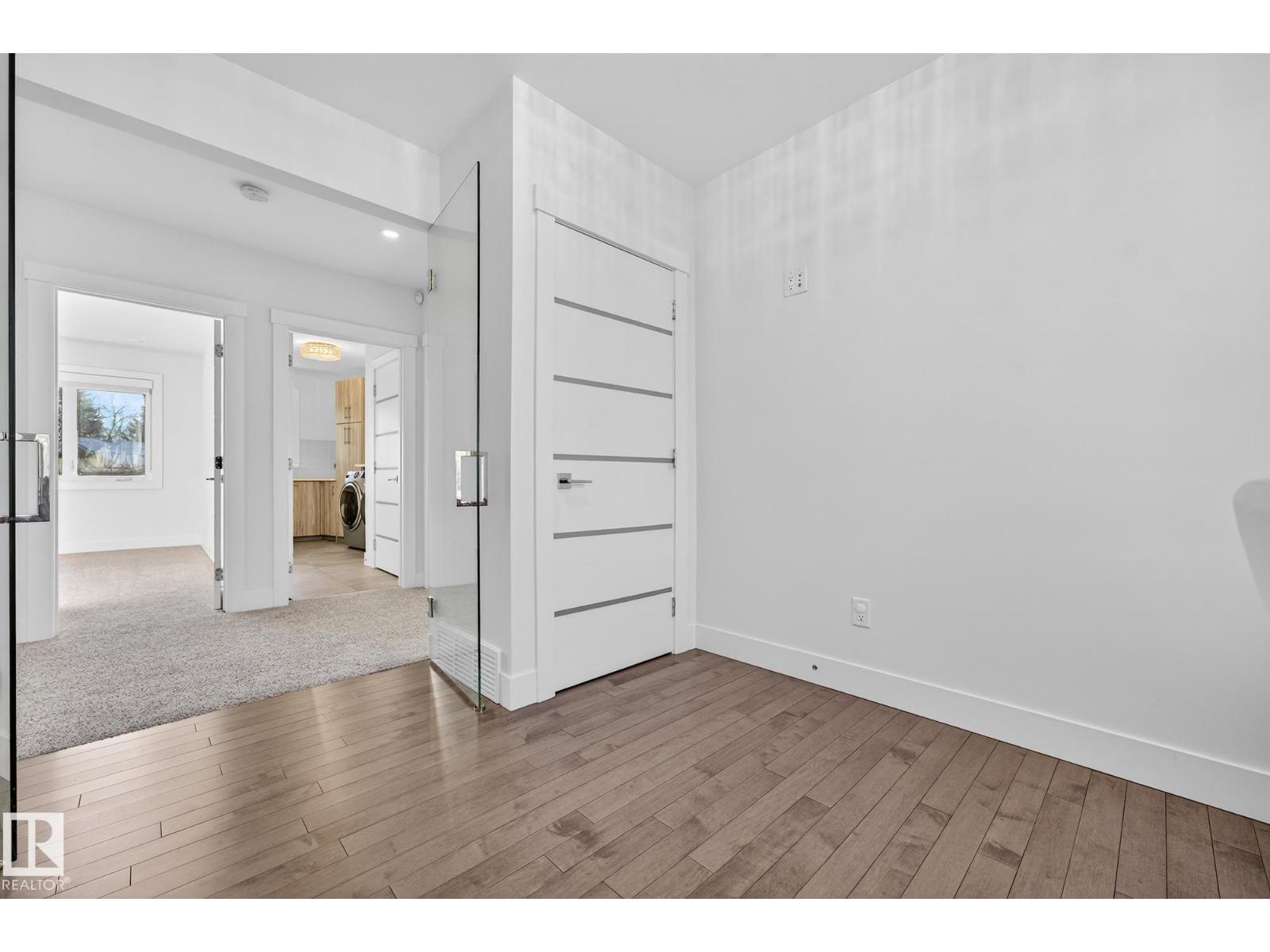 14643 92A AV NW - 47