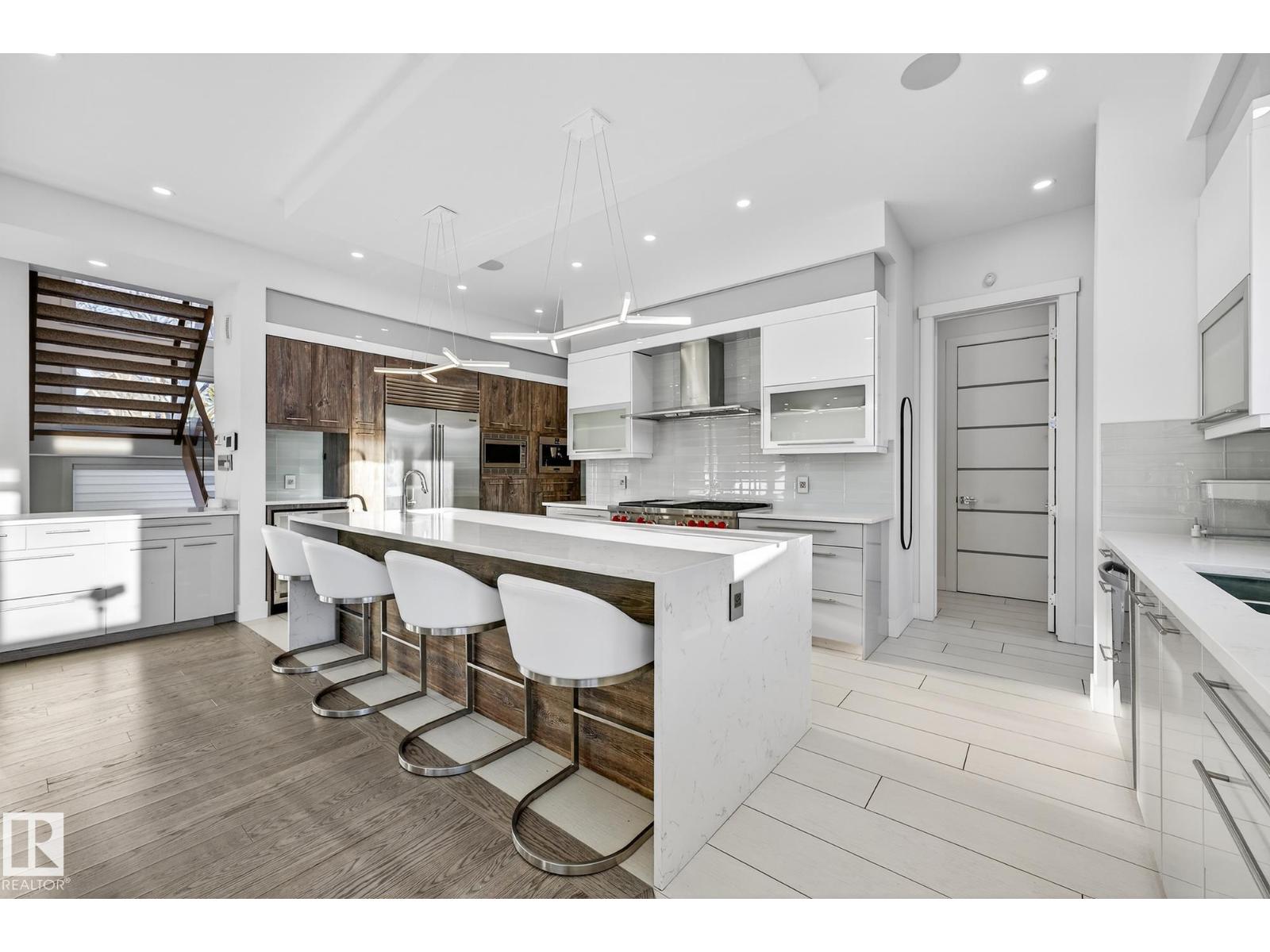 14643 92A AV NW - 16