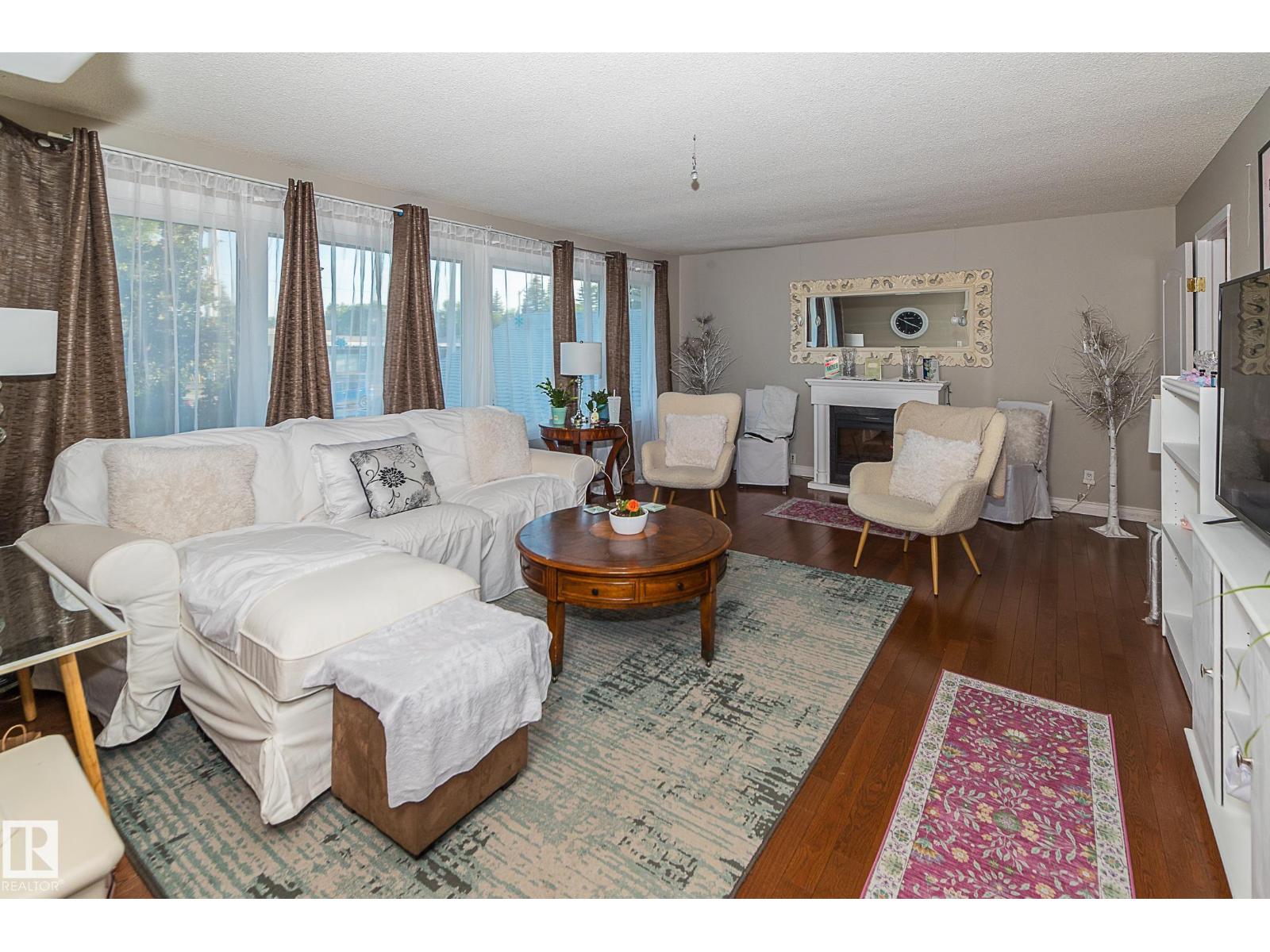 14904 107 AV NW - 16