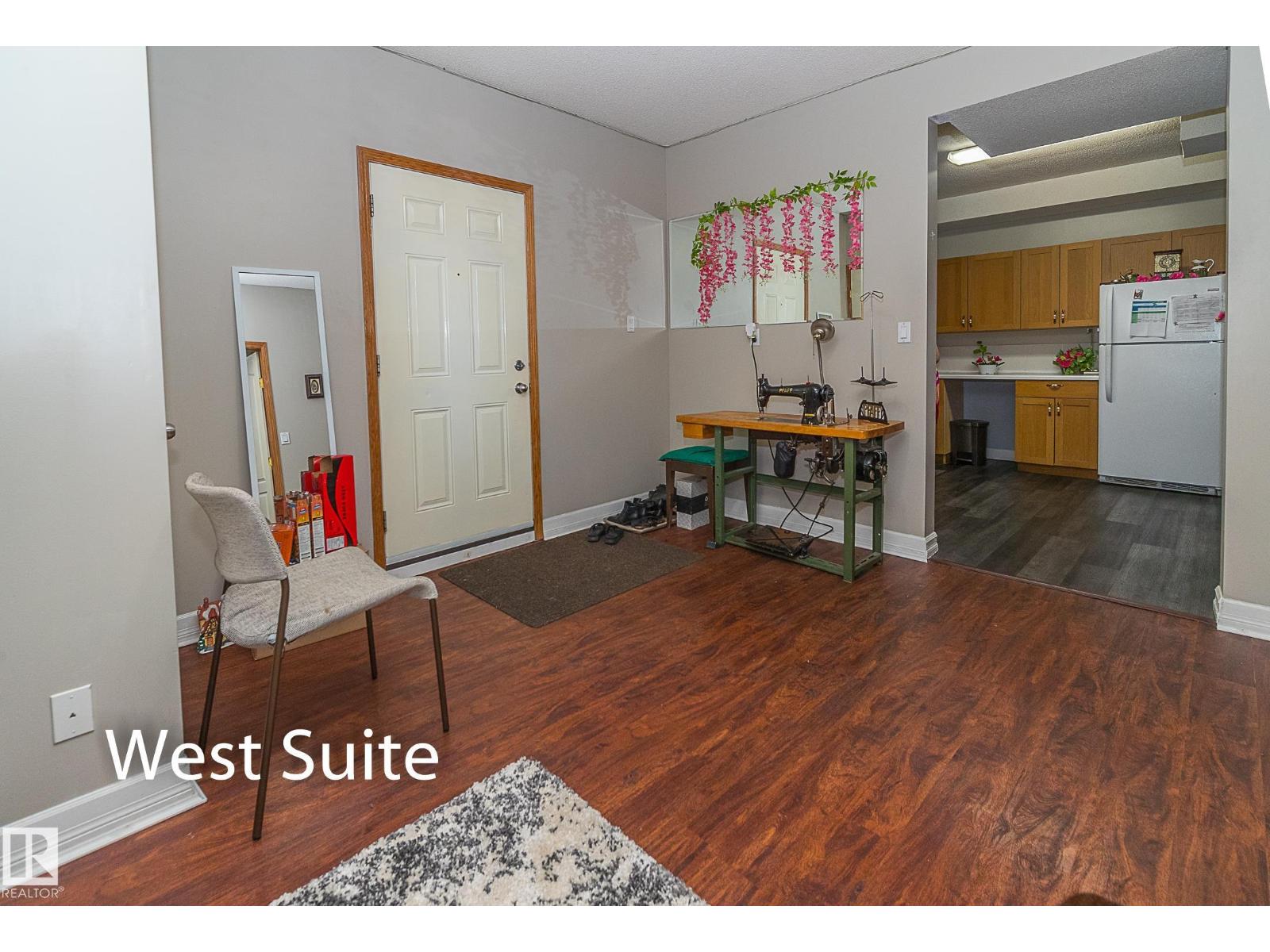 14904 107 AV NW - 36