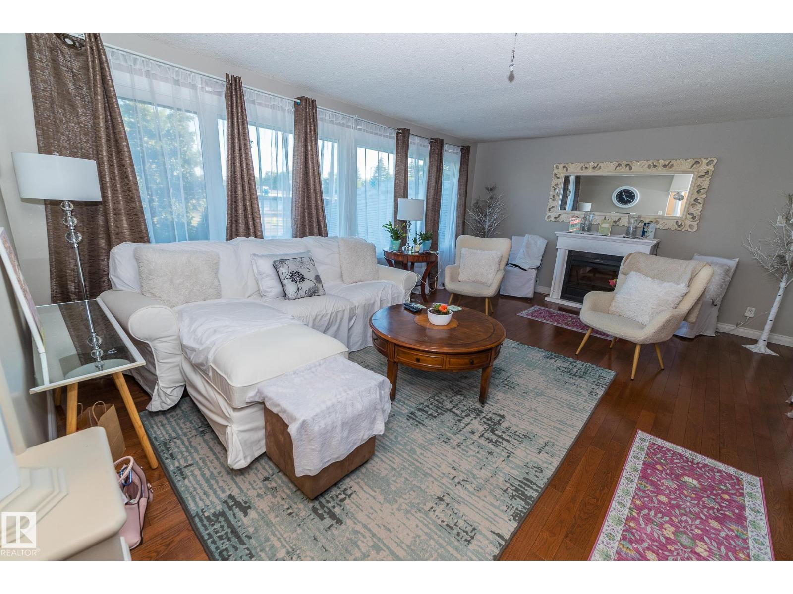 14904 107 AV NW - 5