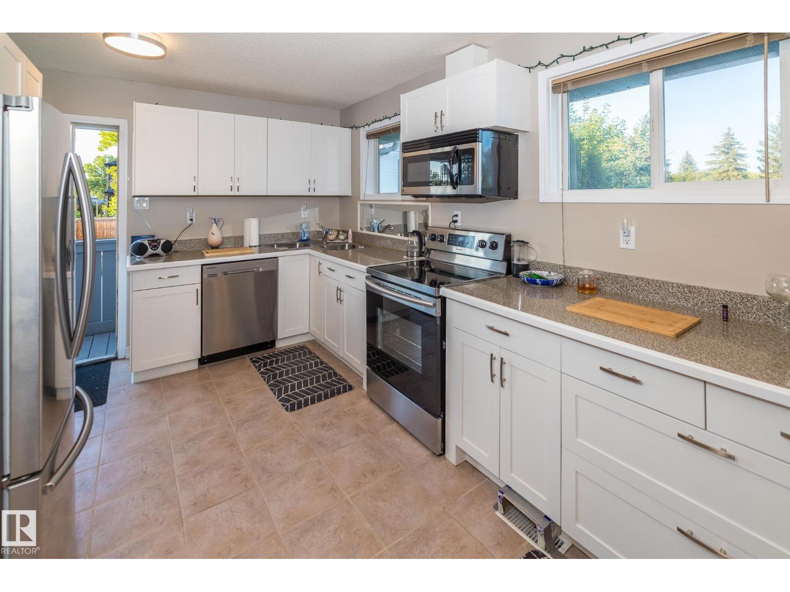 14904 107 AV NW - 7
