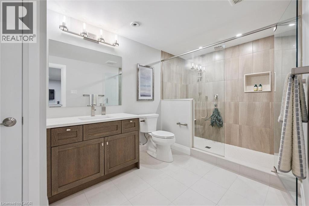 33 WATERLOO Street - Image 25
