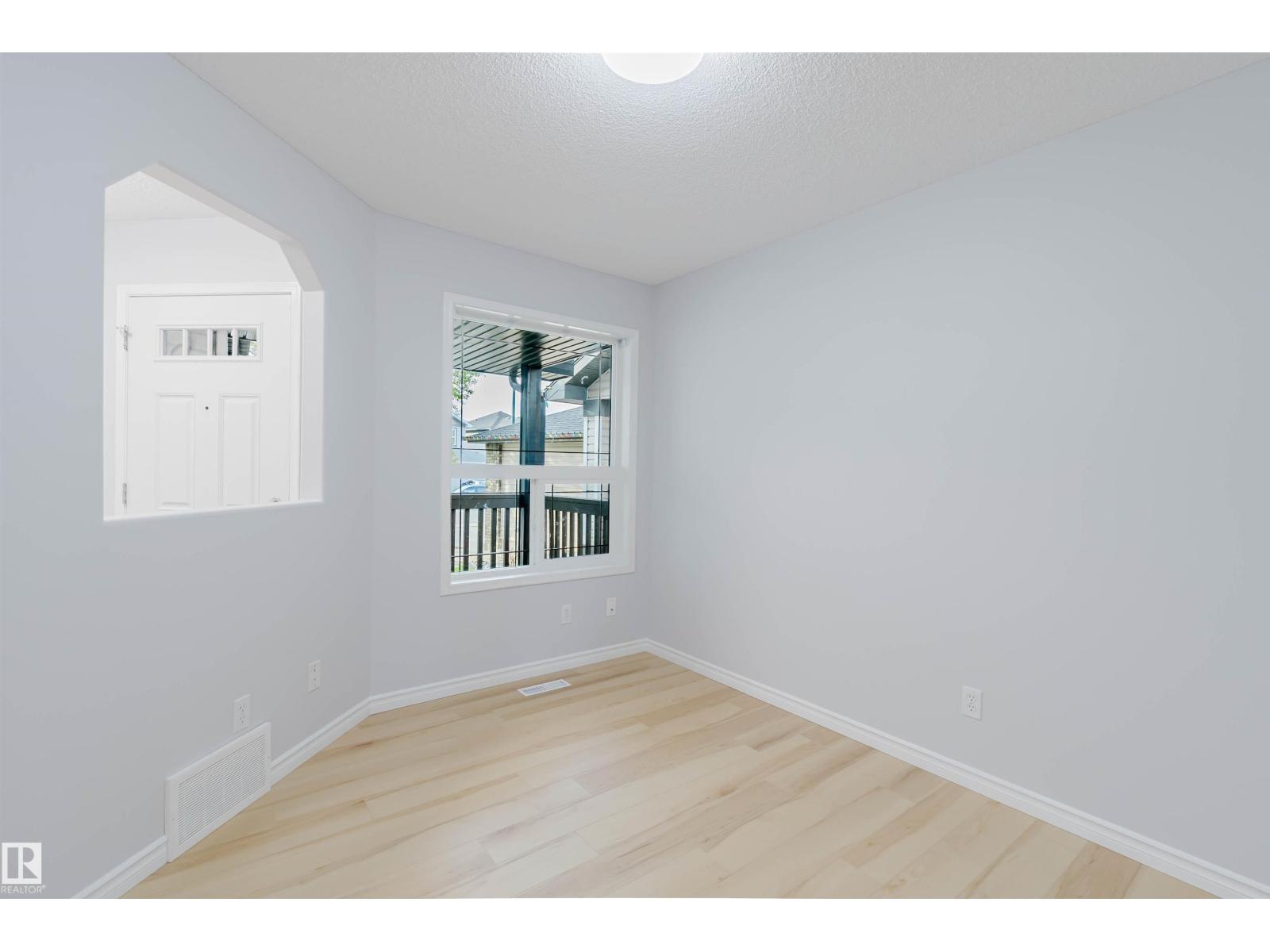 1227 115 ST SW - 4