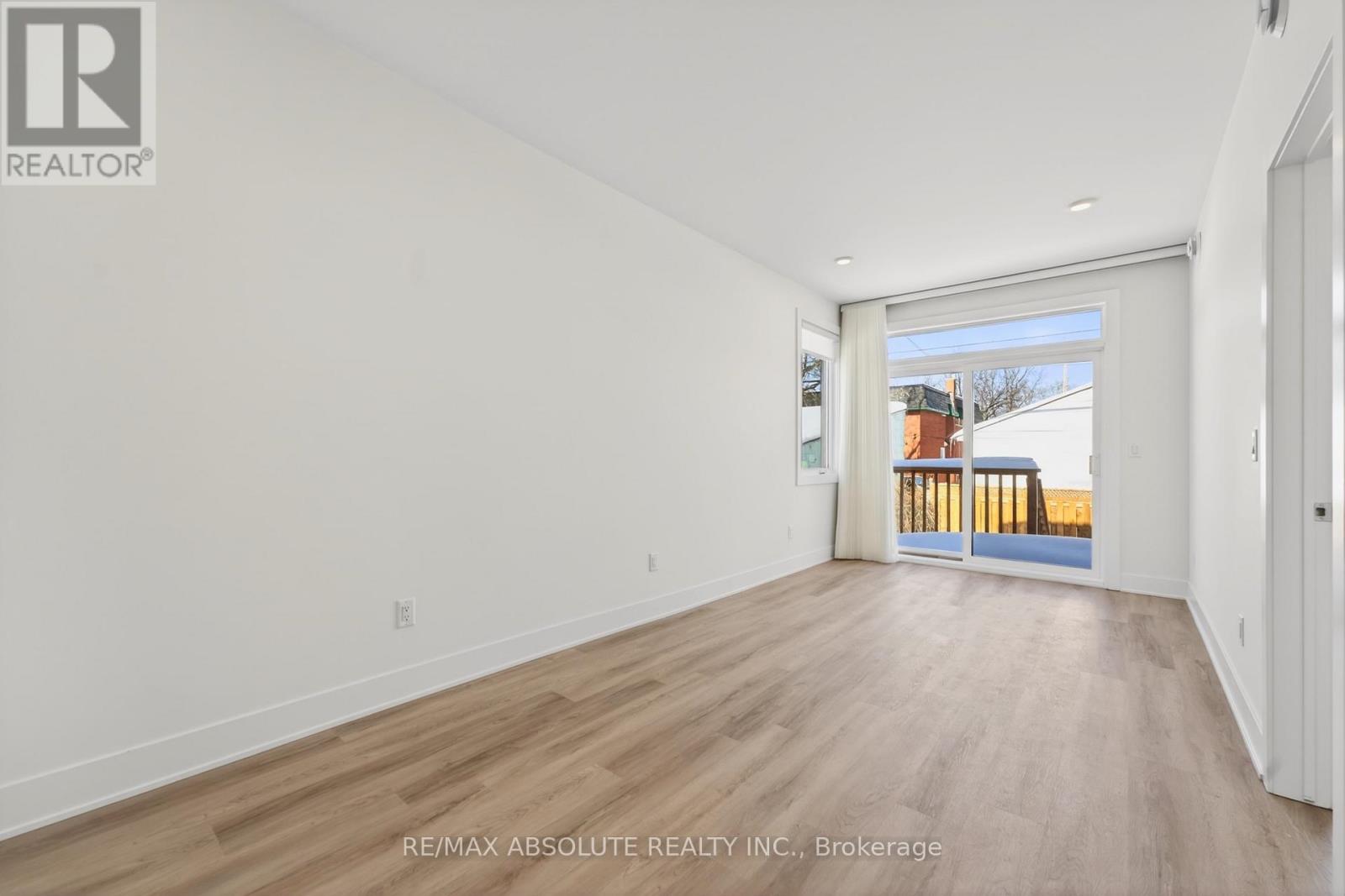 B – 183 COLUMBUS AVENUE, Ottawa. Luxury613. By Peter Sagos - Image 6