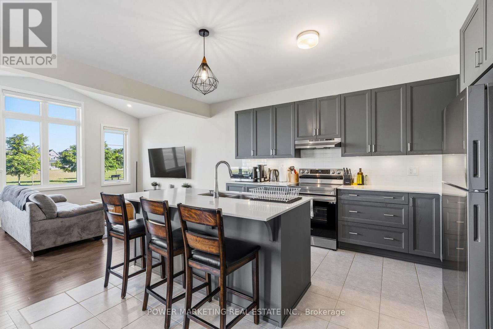 129 HACKAMORE CRESCENT - 14