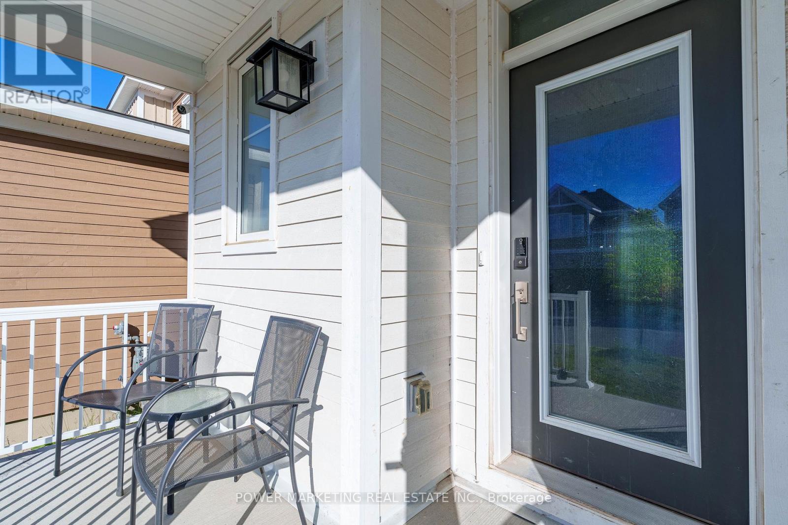 129 HACKAMORE CRESCENT - 2