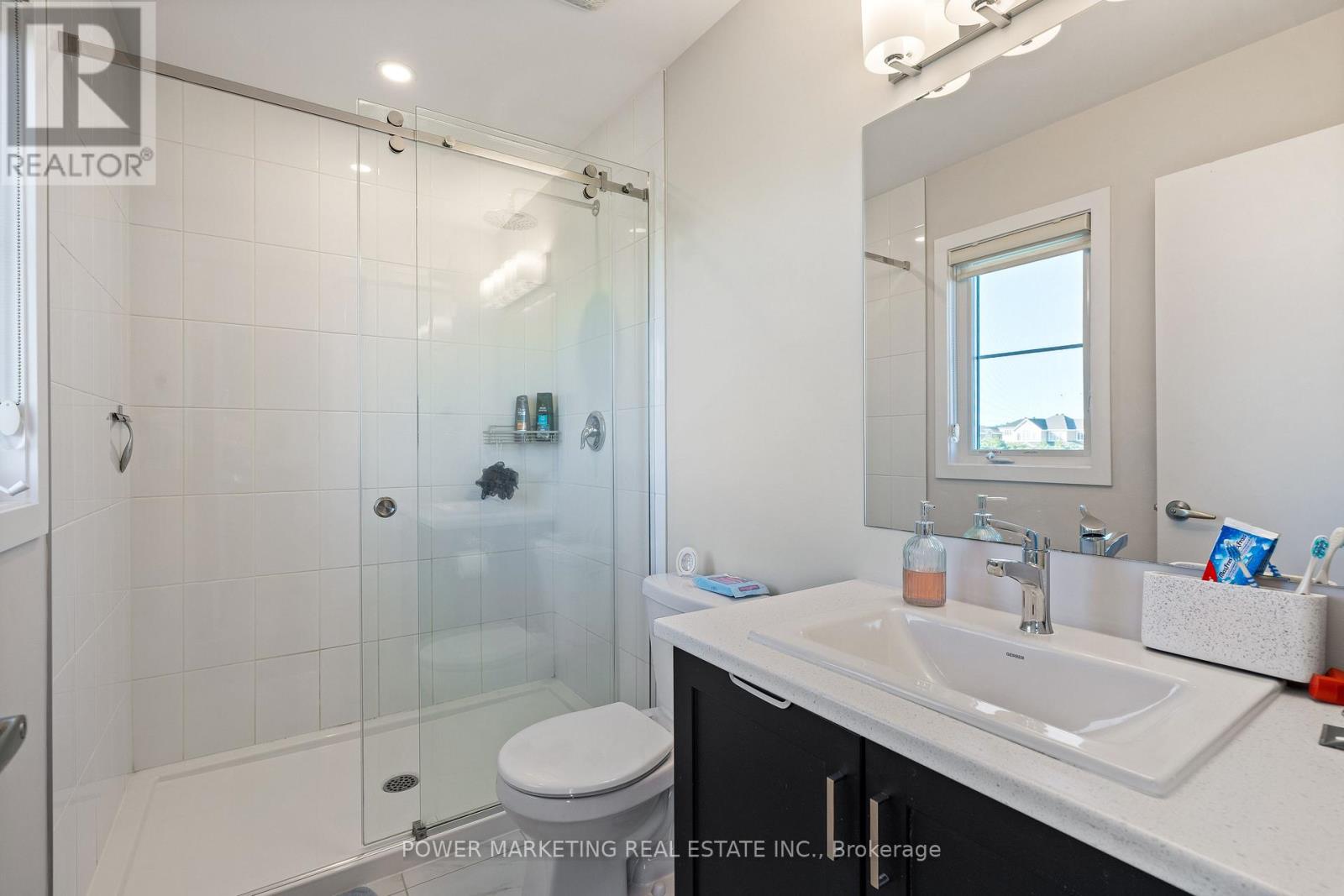 129 HACKAMORE CRESCENT - 22