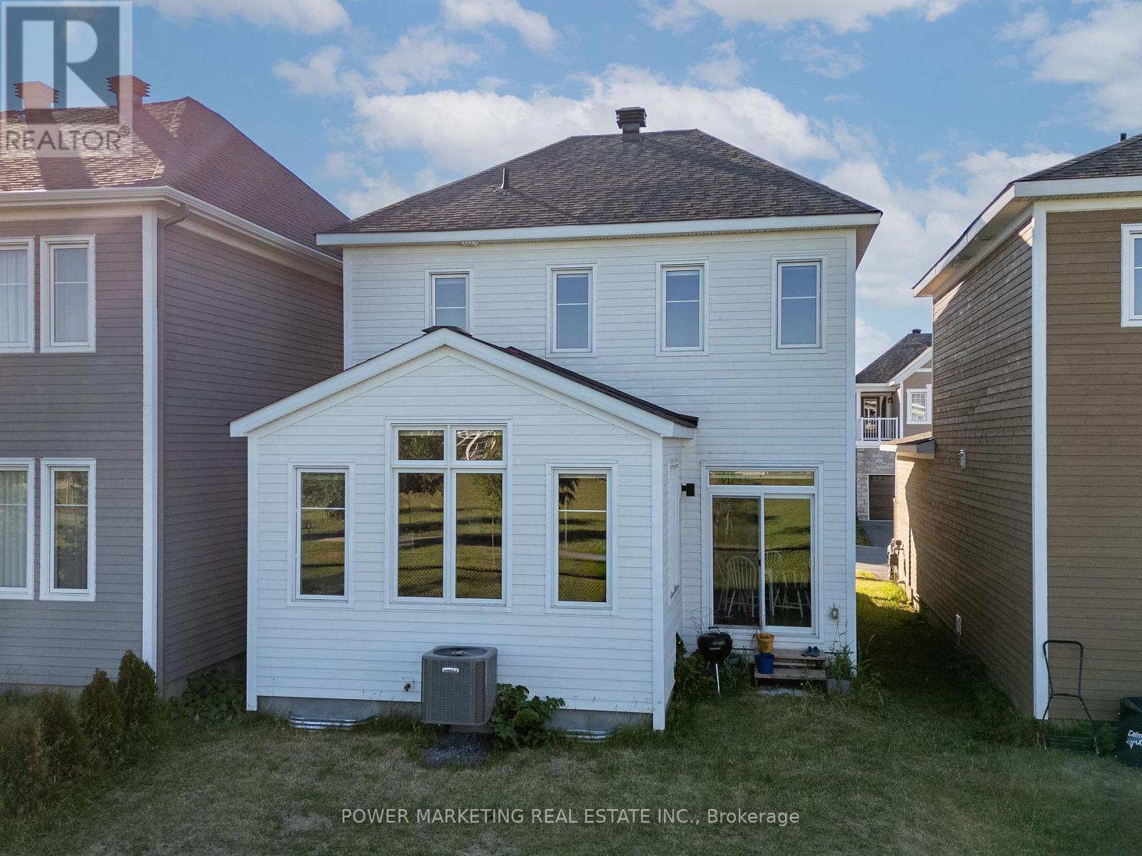 129 HACKAMORE CRESCENT - 33