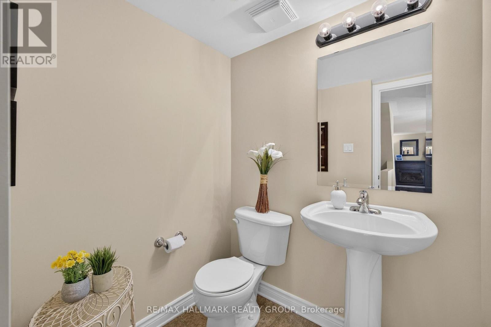 #16 581 LAKERIDGE DRIVE - 30