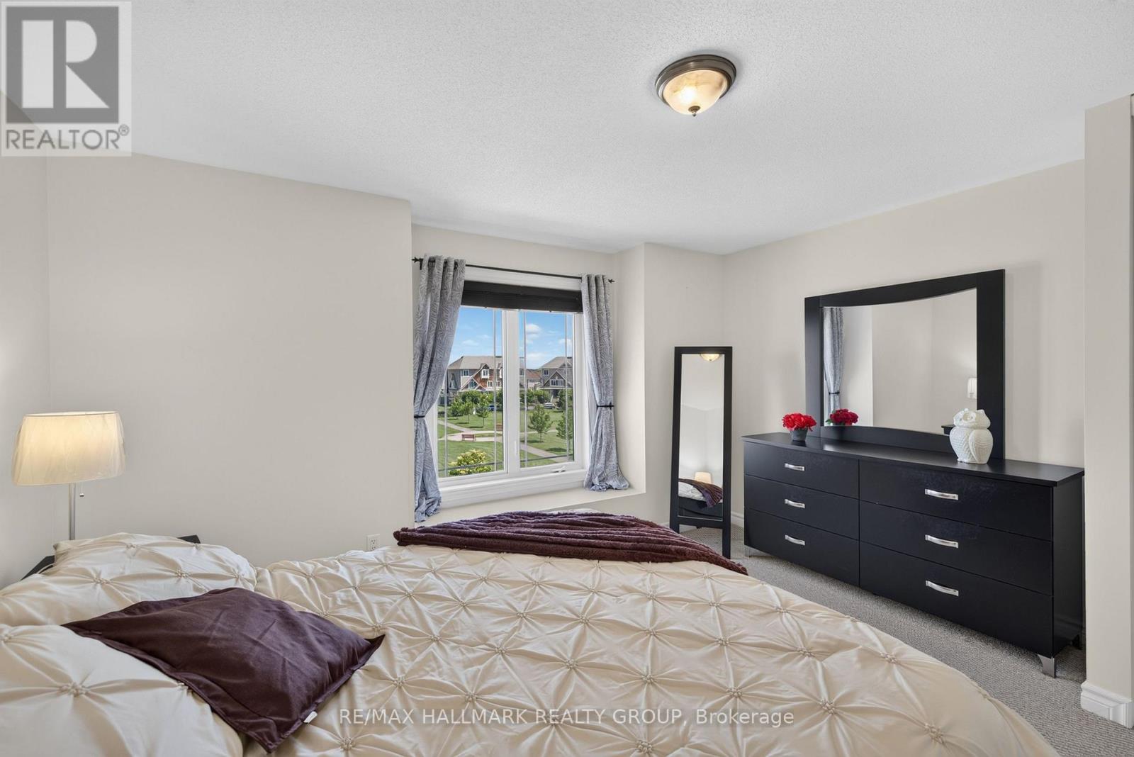 #16 581 LAKERIDGE DRIVE - 34