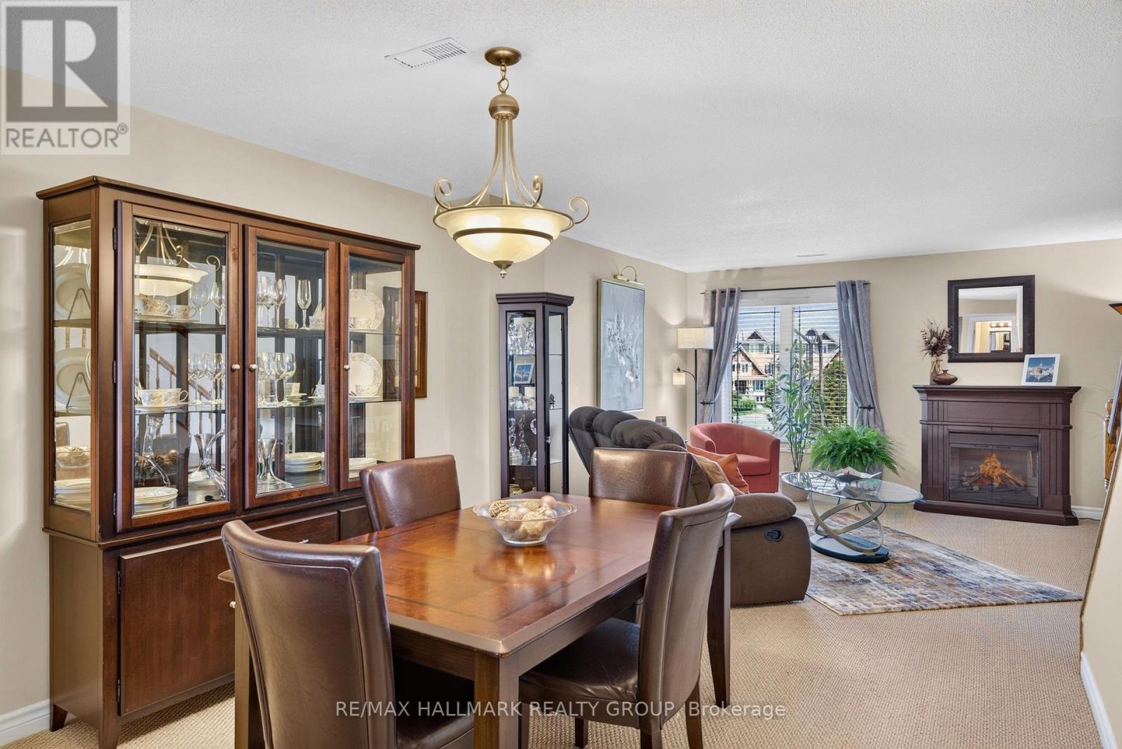 #16 581 LAKERIDGE DRIVE - 6