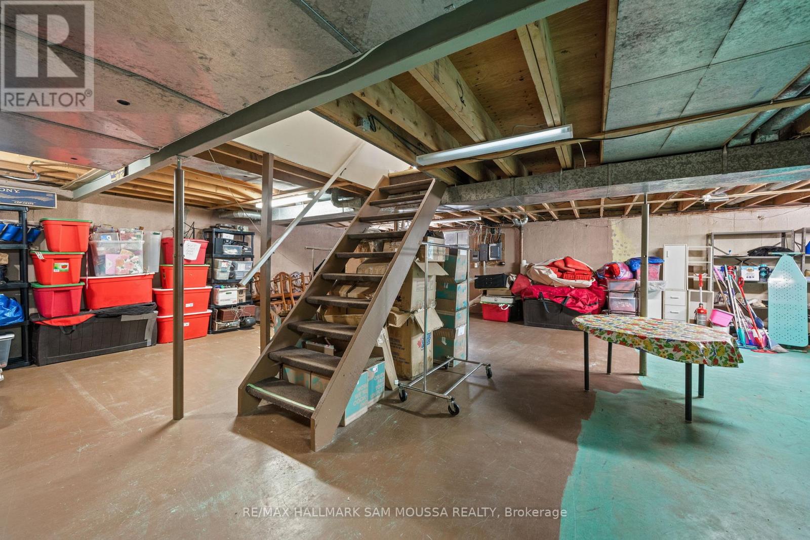 46 SEYMOUR AVENUE - 34
