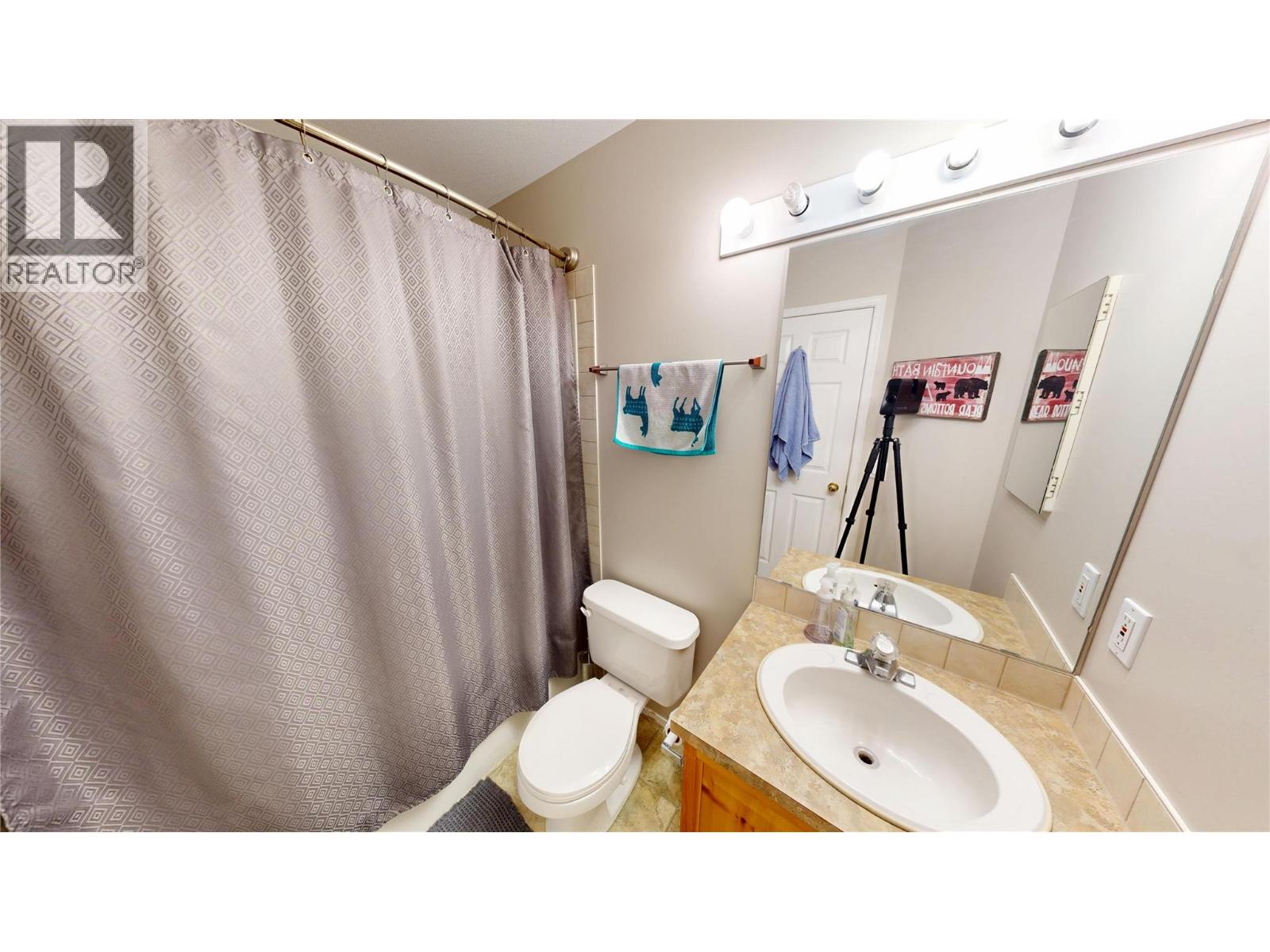 #151 4835 RADIUM Boulevard - 22